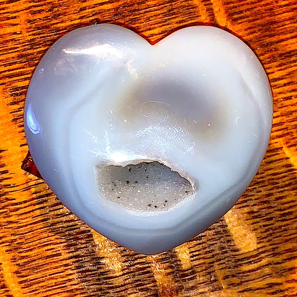 AGATE DRUZY HEART NATURAL HEALING STONE NEW POLISHED 2 1/2 INCH